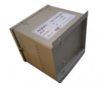 Σε μεταλλικό κιβώτιο γαλβανιζέ με περσίδες